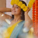 Kaavya Arivumani Instagram – மஞ்சள் வெயில்
மாலையிலே 💛
Saree:@rs_fashionss_ 
Blouse:@nalinam_boutique ✨
#kaavya#kaavyaarivumani