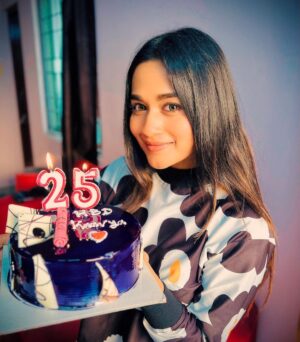 Kaavya Arivumani Instagram - Grateful♥️#25thbirthday 
Thankyou for everything., I have been flooded with wishes and messages ! Just Thankyou wouldn’t be enough !  Love you all ♥️☺️

Thanks for all the blessings 🫶🏻♥️

#kaavya#kaavyaarivumani #instagood