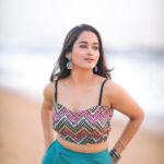 Kaavya Arivumani Instagram - Anukkal✨💙 @dhanush__photography @sri_boutique_byprema #kaavya#kaavyaarivumani