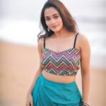 Kaavya Arivumani Instagram - Anukkal✨💙 @dhanush__photography @sri_boutique_byprema #kaavya#kaavyaarivumani