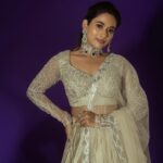 Kaavya Arivumani Instagram - Silver hues 💎🩶✨shot by @imthefashionfellow Styled by @indu_ig M & H @kaviyaartistry_off @sweh_artistry @achusai_artistry Wearing @krishkarthik_official Jewelry @aaranyarentaljewellery Assisted @_rd_styles_