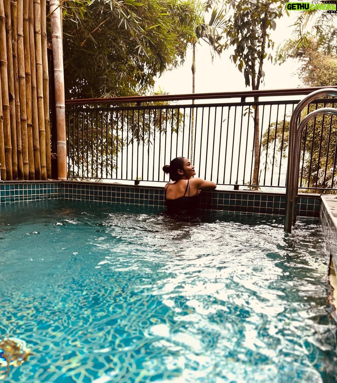 Kaavya Arivumani Instagram - Sunshine and good times β¨.,staycation vibes ππ @morickapresort Thankyou for having me ππ»π Authentic aura and the natural bliss here is just wow βΊοΈ #kaavya#kaavyaarivumani #staycation#trip#vacation #wayanad #wayanaddiaries Morickap Resort