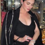 Kainaat Arora Instagram – Earth and sky, woods and fields, lakes and rivers, the mountain and the sea, are excellent schoolmasters, and teach some of us more that what we could learn from books.” – John Lubbock
.
.
.
.
.
#kainaatarora #kainnataroraa #travelstyle #BlackSeries
