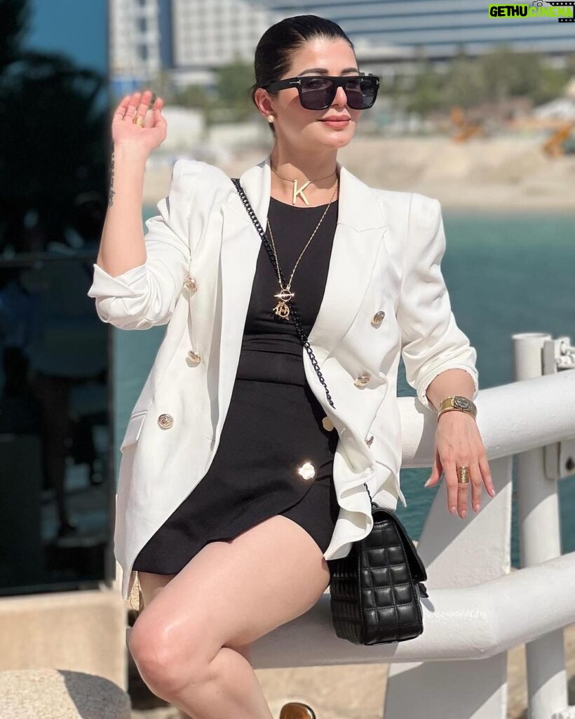 Kainaat Arora Instagram - You can Copy My Style .. But not my Vision .. . . . #🐎 #Blinders #Goals #Vision #KeepGoing #OnTheMove #Kainnataroraa #kainaatarora #kainaataroraupdates #TravelWithKainaat #Elegance #Grace #Arora ..