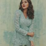 Kajal Aggarwal Instagram - Here's how I love my greens 🌿 Outfit - @ritikamirchandani @perniaspopupshop Styling - @archamehta Makeup - @vishalcharanmakeuphair Hair - @divya.naik25 Photographer - @arifminhaz Styling Team - @rashmi_angara