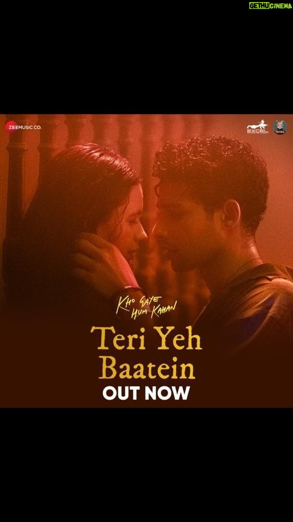 Kalki Koechlin Instagram - A perfect match ❤ #TeriYehBaateinOutNow @siddhantchaturvedi @ananyapanday @gouravadarsh @kalkikanmani @anyasinghofficial @arjunvarain.singh @zoieakhtar @reemakagti1 @ritesh_sid @faroutakhtar @angaddevsingh1 @kassimjagmagia @vishalrr @kartikshah14 @pravinkhairnar @sharicsequeira @tanaysatam @imanojchouhan @ankurtewari @oaffmusic @savera.music @prathmeshdudhane @shah_krina_ #GethinJohn @excelmovies @tigerbabyofficial @netflix_in