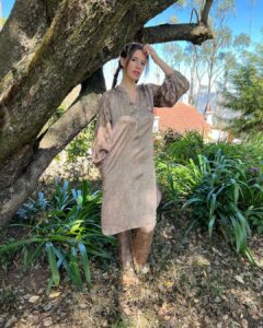 Kalki Koechlin Instagram - In my mother’s garden… #sustainablefashion #wearwhatyoucareabout Kurta @grassrootbyanitadongre Kolhapuris @sandalwali_ Mention @elevate_promotions