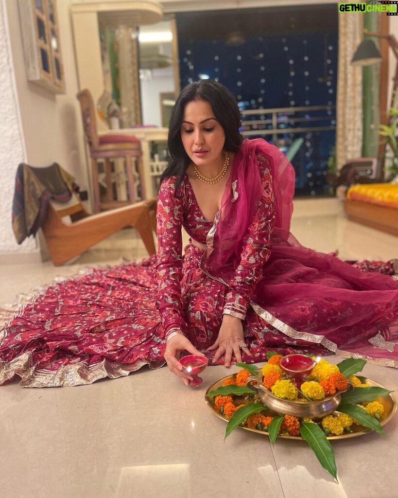 Kamya Punjabi Instagram - खुशियों का त्योहार सबको मुबारक हो ❤ @aachho