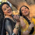 Kamya Punjabi Instagram - When sonagachhi and Bagchi comes together 😄😄😄 . . . . . . . . . . #beauties #masti #funshoot #pagalpanti #indianattire #saree #sareelove #colorstv #neerjaeknayipehchaan #neerjaeknayipehchaan #didun #moushmibagchi #aninditasinha #aninditachatterjee #kamyapunjabi