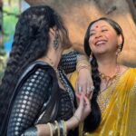 Kamya Punjabi Instagram - When sonagachhi and Bagchi comes together 😄😄😄 . . . . . . . . . . #beauties #masti #funshoot #pagalpanti #indianattire #saree #sareelove #colorstv #neerjaeknayipehchaan #neerjaeknayipehchaan #didun #moushmibagchi #aninditasinha #aninditachatterjee #kamyapunjabi