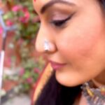 Kamya Punjabi Instagram – Didun ka Swag 😉 
#nosepinlove #nosepinswag 
#neerjaeknayipehchaan 8:30pm #colorstv #didun