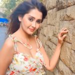 Kanchi Singh Instagram – #trendingsongs#bollywoodsongs#loveyou#instagramdailypost#like#share#followｍe
