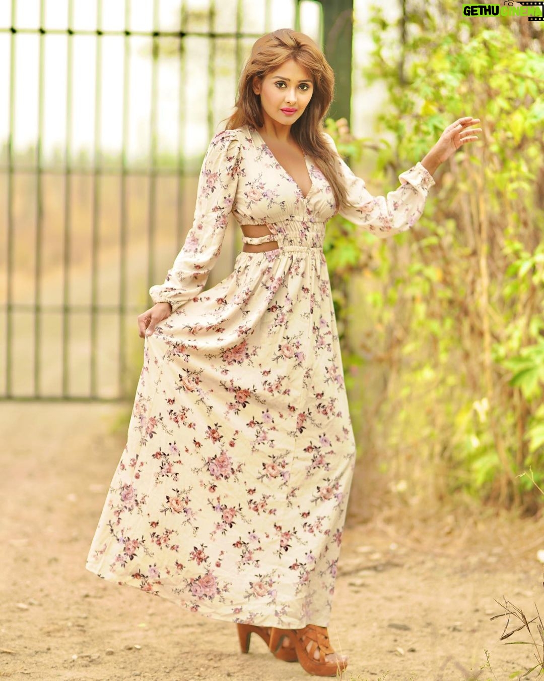 Kanchi Singh Instagram - Eid Mubarak 🌙 Happy Akshaya Tritiya