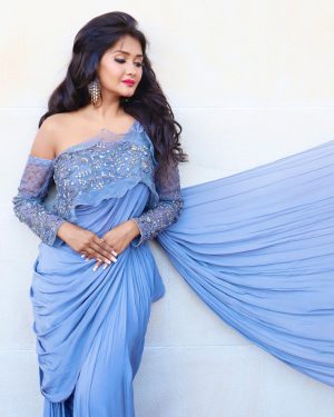 Kanchi Singh Instagram - Got that desi feeling…
.
.
Wearing @bodhitreejaipur_official  @bodhitree_jaipur  @siddhibodhitree
#inidantouch#desivibes#loveit#ethnicwear