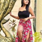 Kanchi Singh Instagram - Behold..