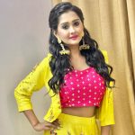 Kanchi Singh Instagram - Radiating happiness, spreading smile😌