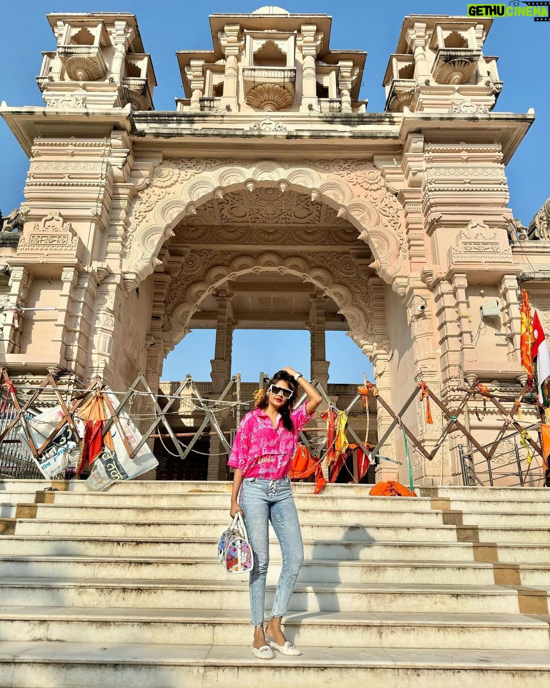 Kanchi Singh Instagram - 💗 Shri Sanwaliya Seth Temple Mandaphia