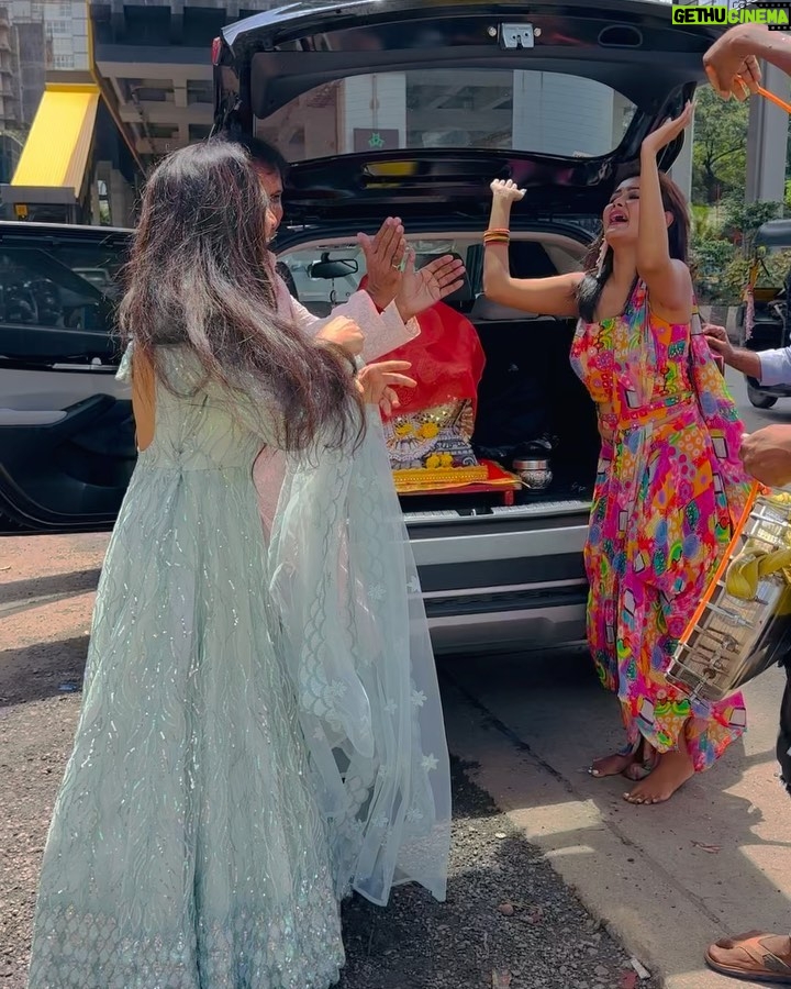 Kanchi Singh - 95.6K Likes - Aaj ka din šš»šøāØ #ganeshchaturthi2023
