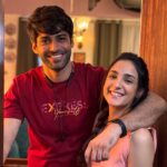Kanikka Kapur Instagram - Suvan say hi! 👋 #iykyk