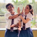 Kanikka Kapur Instagram – Dhruv and Chhaya throwing around sass like confetti 🎉 

📸 @shree_nj 

#immature 
@primevideoin 
@theviralfever 

@arunabhkumar 
@bhaatu 
@ishaniyat 
@vaibhav.bundhoo 
@anandeshwardwivedi 

#webseries #school 
#amazonprime