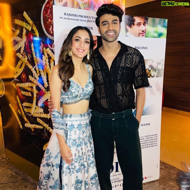 Kanikka Kapur Instagram - Dono dilli mein 🤍 @donothefilm @rajshrifilms Dilli Dilwalo ki