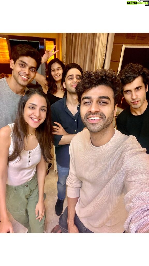 Kanikka Kapur Instagram - It’s more than just a movie when your co-actors become your family ❤ Watch DONO in theatres on the 5th of October 2023 ✌ #dono #donothefilm #rajshri #destinationwedding #bollywood