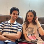 Kanikka Kapur Instagram - Dekha ki nahi? Immature 3 on Amazon Prime! 🍿 @omkarkulkarni1507 @naman.33 @chinmay_chandraunshuh_ @deepakmishra18 @himika_bose @daisykhatri9 @bhaatu @anandeshwardwivedi @pracheen_peg @prakharshrma07 @iamvaibhv @arunabhkumar @koshyvijay @shreyansh.pandey