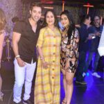 Karan Sharma Instagram - On your demand few more pics with people I love from the IWM Buzz party ❤️ #friends #fun #party #iwmbuzz #karansharma