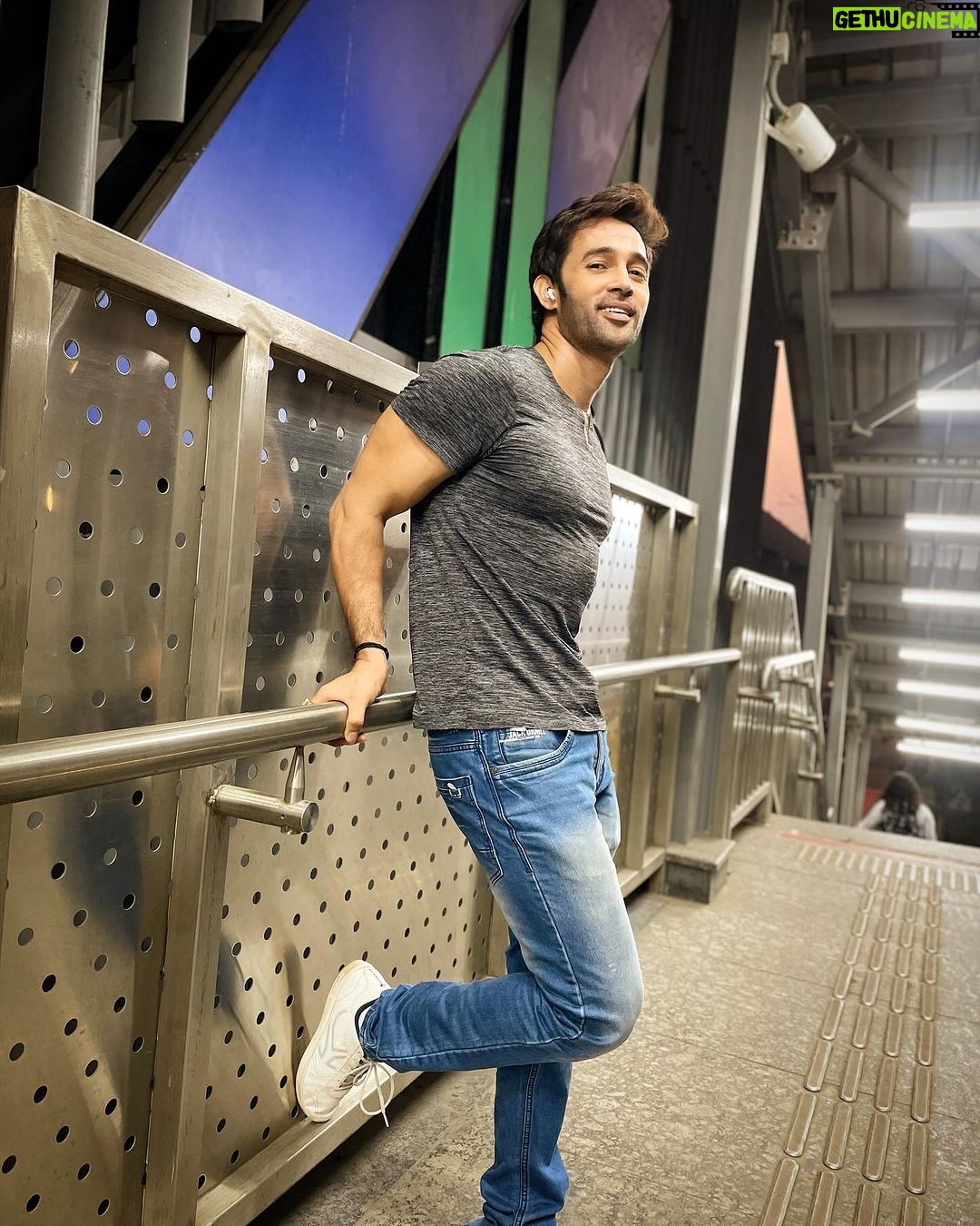 Karan Sharma Instagram - Ishq jaisa kuch ❤️#karansharma #ishqjaisakuchsong