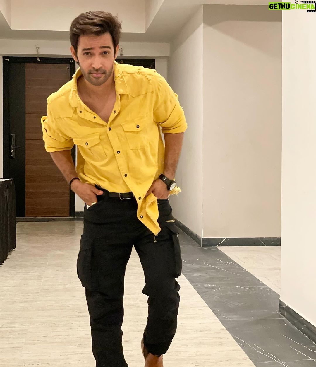 Karan Sharma Instagram - Merry Christmas everyone ❤️🤗🎄 🎅 ! #karansharma #merrychristmas
