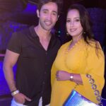 Karan Sharma Instagram - On your demand few more pics with people I love from the IWM Buzz party ❤️ #friends #fun #party #iwmbuzz #karansharma