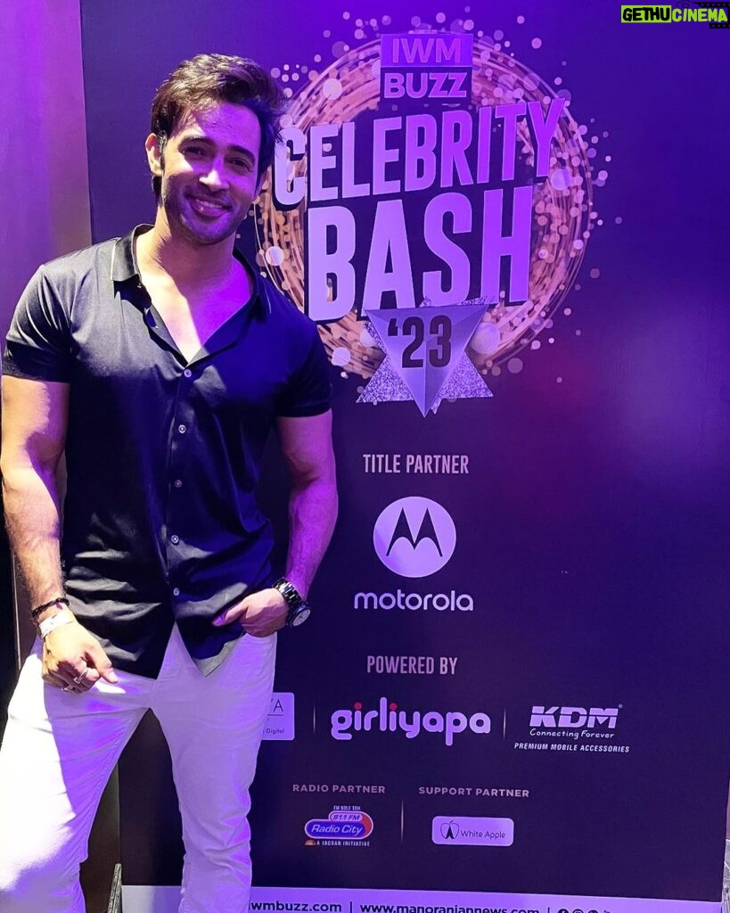 Karan Sharma Instagram - Had great time in IWM BUZZ party - Thanks for the invite @iwmbuzz . Met many of my missing friends today 😂😍.. unki pics next post main 😉 ! . . #karansharma #iwmbuzz #party #fun #friends