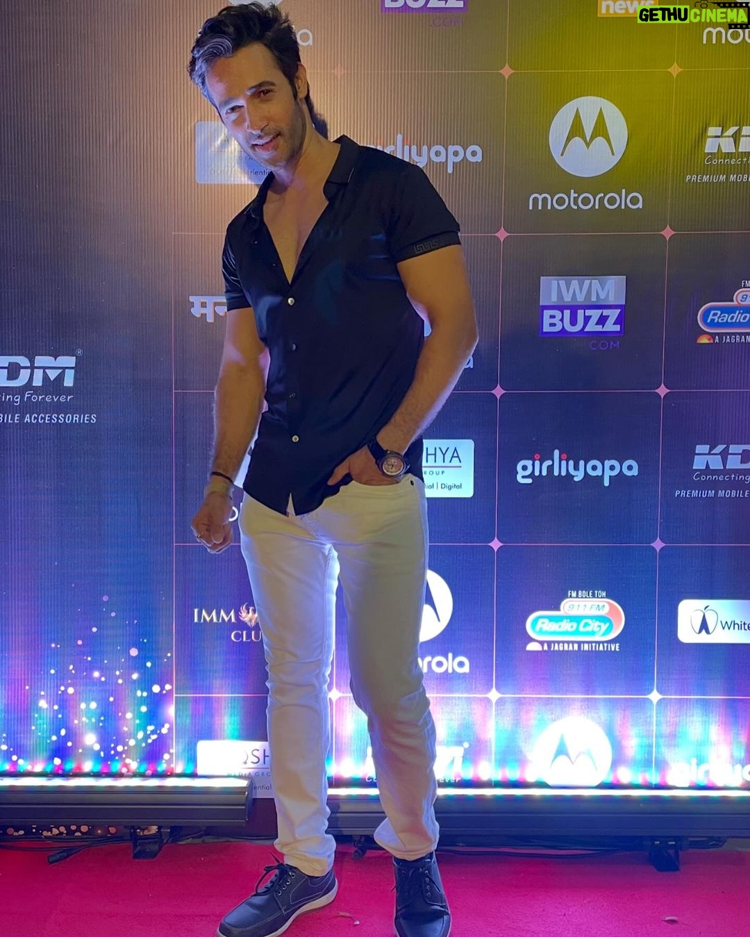 Karan Sharma Instagram - Had great time in IWM BUZZ party - Thanks for the invite @iwmbuzz . Met many of my missing friends today ππ.. unki pics next post main π ! . . #karansharma #iwmbuzz #party #fun #friends