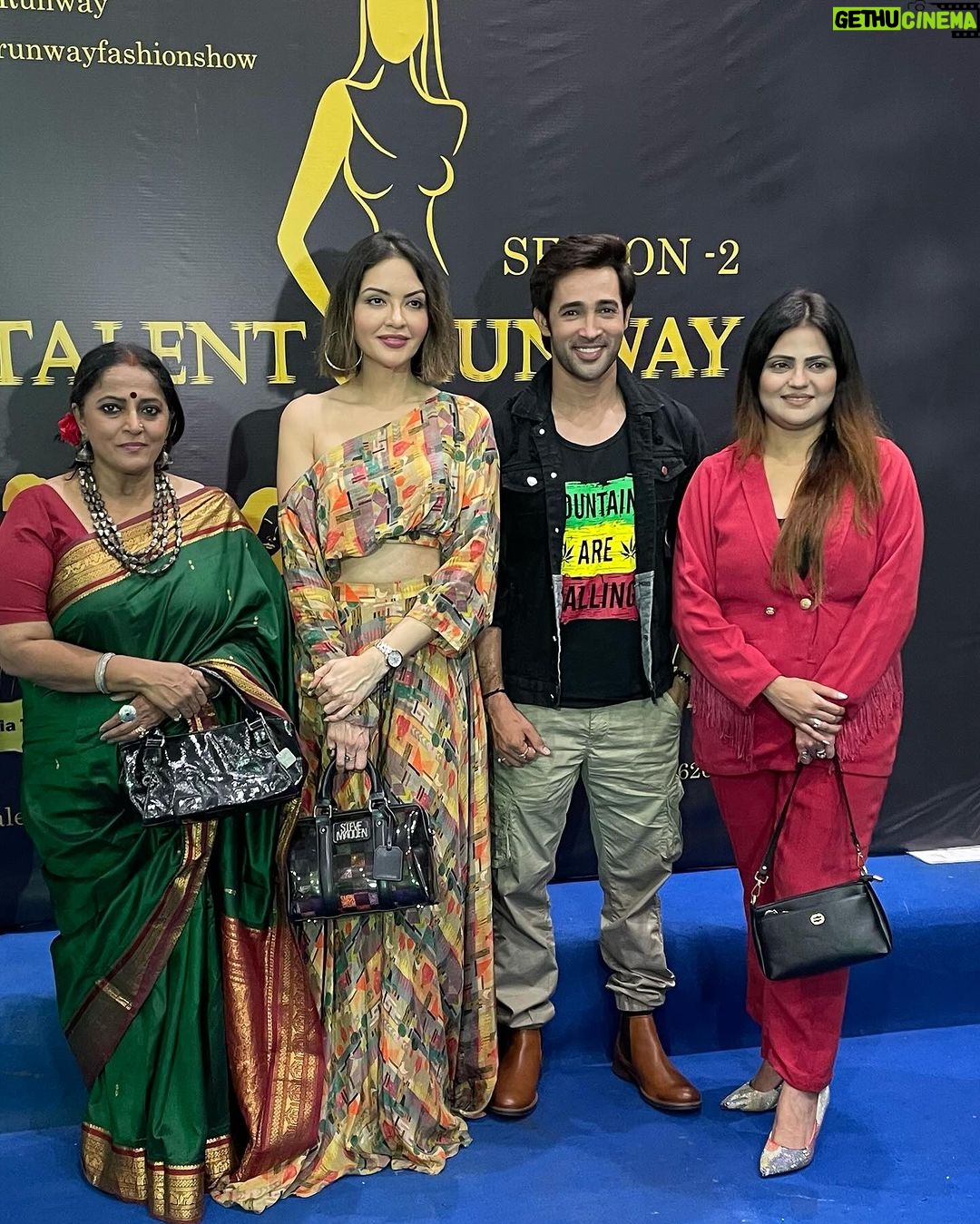 Karan Sharma Instagram - A night to remember - Best wishes to @talentrunwayfashionshow @abhi1_15 .. glad we met again 😃❤️@vividhakirti .. c ya soon !