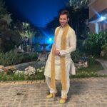 Karan Sharma Instagram - Vibe 🥰 .. #festival #season #traditional #karansharma . Designed by @satvastudios Styling by @ravina__rajput6 @virdikanika
