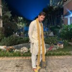 Karan Sharma Instagram - Vibe 🥰 .. #festival #season #traditional #karansharma . Designed by @satvastudios Styling by @ravina__rajput6 @virdikanika