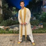 Karan Sharma Instagram - Vibe 🥰 .. #festival #season #traditional #karansharma . Designed by @satvastudios Styling by @ravina__rajput6 @virdikanika