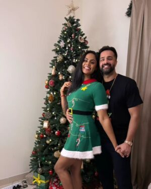 Karthika Nair Instagram - Merry Berry Cherry Xmas!!!🍒🍒🍒

 #tistheseason