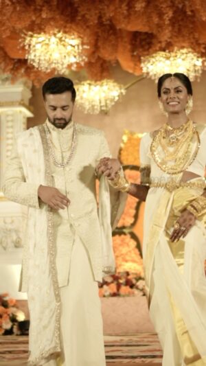 Karthika Nair Instagram - Embarking on a timeless journey of love, Karthika Nair and Rohit Menon’s wedding unfolds a breathtaking tapestry of tradition.Celestial moments and star-studded grace illuminate this joyous celebration of two hearts uniting in the divine dance of matrimony. 💖🌟 #KarthikaRohitWeddig
#rohitchedkat  #maritusevents #weddings #karthikanair #celebrity