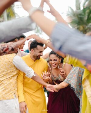 Karthika Nair Instagram - Karthika & Rohit -“Two hearts,one shore”  @karthika_nair9 💓 @iromenon 

Decor.- @maritusweddings
Venue - @udaysamudrakovalam 

  #happlyeverafter #twohearts #danceinorange #elegantcouples #joyfullmoments #shadisaga #weddinglehenga #actress.