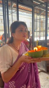 Karunya Ram Instagram - Divine 🙏🏻💜🤍✨ : : #karunyaram #milkybeautykarunyaram Adichunchanagiri Temple