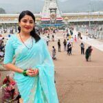 Karunya Ram Instagram – Om Namo Venkateshaya 🙏🏻🩵🤍🧡Govinda Govinda 🙏🏻🫶🏼🧿
:
:
:
#karunyaram #milkybeautykarunyaram #thirupati Tirupathi Venkateshwara Temple
