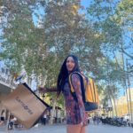 Kashmera Shah Instagram – Beautifully shot by @saraarfeenkhan and thank you for being a part of my journey to you and @munishakhatwani. Can’t wait for our next #bucketlist #europe @krushna30 @rishaabchauhaan #kittycats #kashmerashah #kashmirashah #bollywood #bollywoodsongs #bollywoodstyle #bollywoodstyle #bollywooddance #bollywoodactor #bollywoodactresses #barcelona #spain #heysexylady #kash