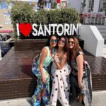 Kashmera Shah Instagram – Everyone needs this friend that calls and says “Get dressed, we’re going on an adventure.”
This is us!!! @kashmera1 said let’s pack and go… @saraarfeenkhan and I went with the flow. .. #friends#girlstrip#kittykat#vacation#instastyle#kashmerashah#europe#europrediaries