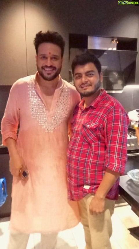 Kashmera Shah Instagram - It was a great pleasure catering to @kashmera1 Maam & @krushna30 Sir for their ganpati celebration . A big thank you to @kashmera1 mam for showing constant support and giving a chance to serve you all. 🙏Ganapati bappa morya🙏 #krushna #kashmerashah #Mastanipavbhaji #mumbai #ganpatifestival #celebritycatering #ganeshchaturthidelights #ganeshutsav #foodie #pavbhaji #ganpatibappamorya