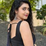Kasthuri Shankar Instagram – One day to christmas…..

#sareeswag #desibeauty #kasthuri #hourglassbody #sareeswag #desibeauty #tamizhponnu #teluguactress #gruhalakahmi