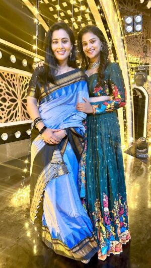 Kavitha Gowda Instagram - Life is like big boss , one day to hug , one day to cry , one day to fight , one day to pry ……for me a hug says more than words ever could …… THIS IS US , to the love of Gombe & CHINNU ….. @neharamakrishna