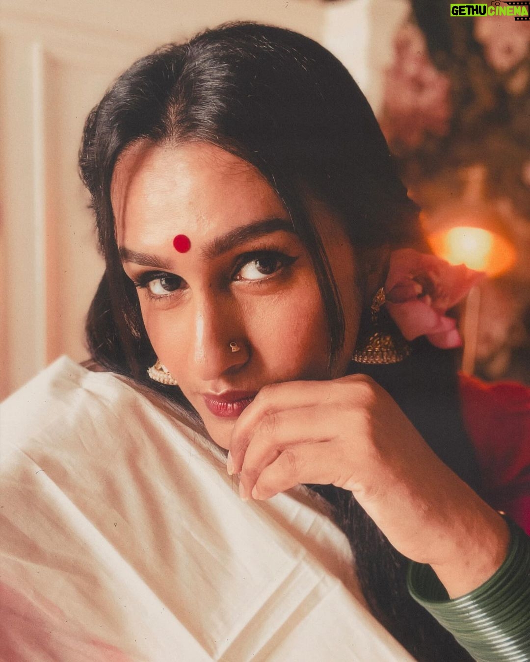 Kavitha Nair Instagram - Progression-Gaze