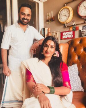 Kavitha Nair Instagram - Hours after this, there was an eye surgery, so couldn’t post the pictures. Oh this was Onam btw 😅🫶🏼♥️