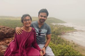 Kavitha Nair Instagram - കുറേ വർഷങ്ങൾക്കു മുന്നേ ഒരു ഉത്രാടത്തിനായിരുന്നു വിവാഹം :) 

#partner
